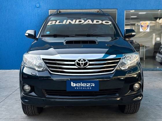 TOYOTA HILUX SW4 3.0 SRV 4X4 16V TURBO INTERCOOLER DIESEL 4P AUTOMÁTICO TOYOTA HILUX SW4 3.0 SRV 4X4 16V TURBO INTERCOOLER DIESEL 4P AUTOMÁTICO